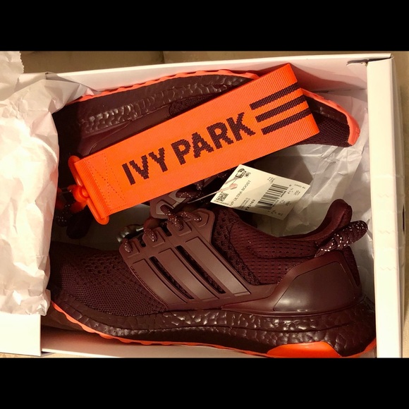 adidas gazelle silver green womens Adidas IVY PARK ULTRABOOST OG – DTLR main image 0